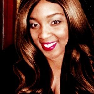 Meet your Posher, Felicia